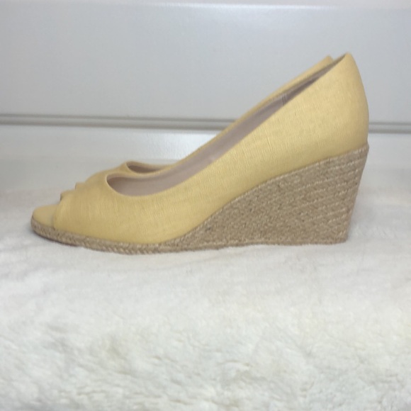 New! Kelly & Katie Kaydena Yellow Wedge - Picture 8 of 12